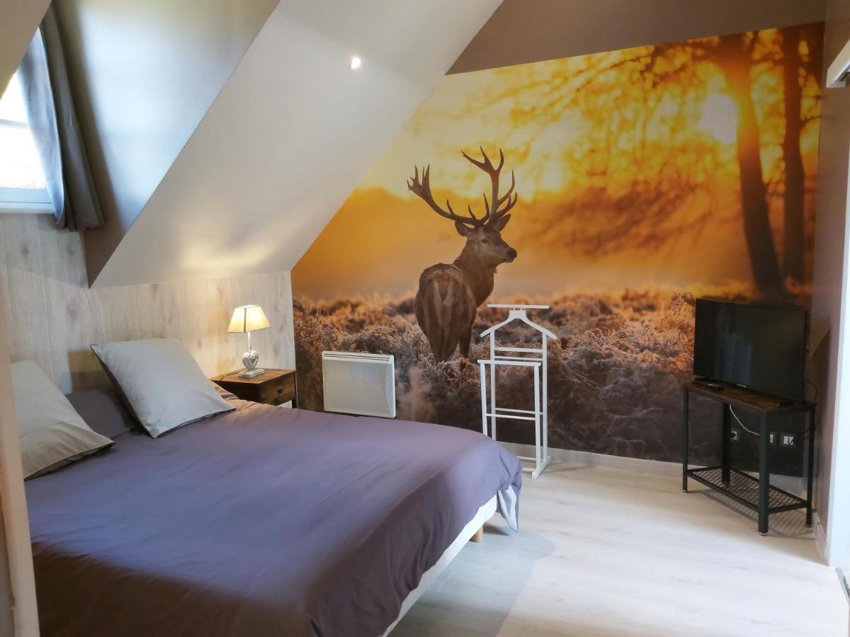 Bed and Breakfast Le Bonheur Des Plumes Montmartin-en-Graignes Екстер'єр фото