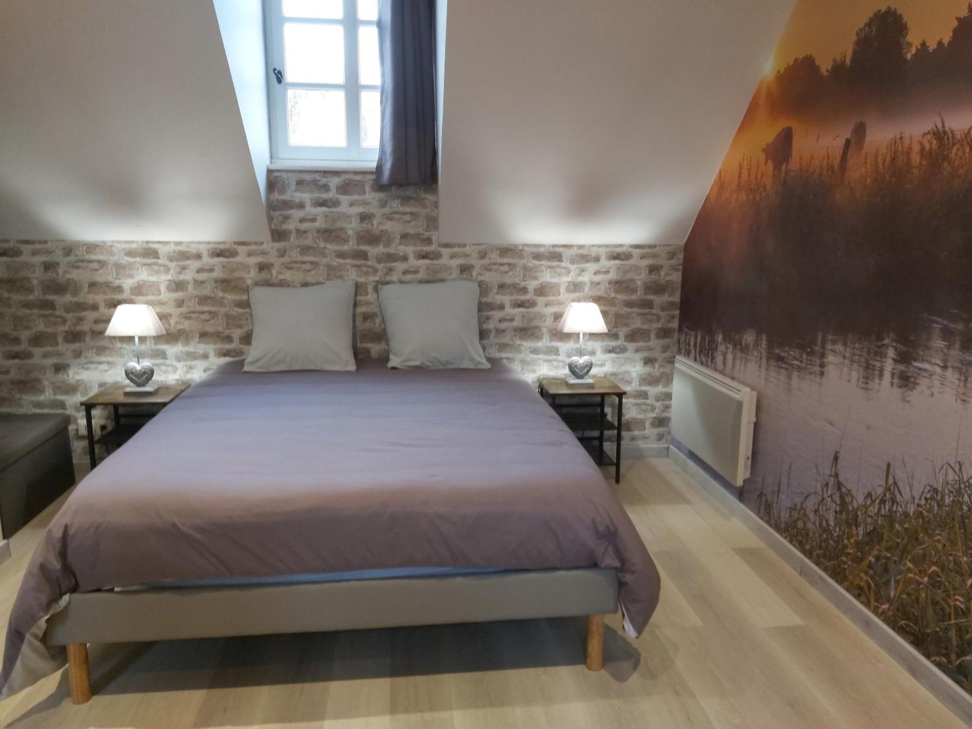 Bed and Breakfast Le Bonheur Des Plumes Montmartin-en-Graignes Екстер'єр фото